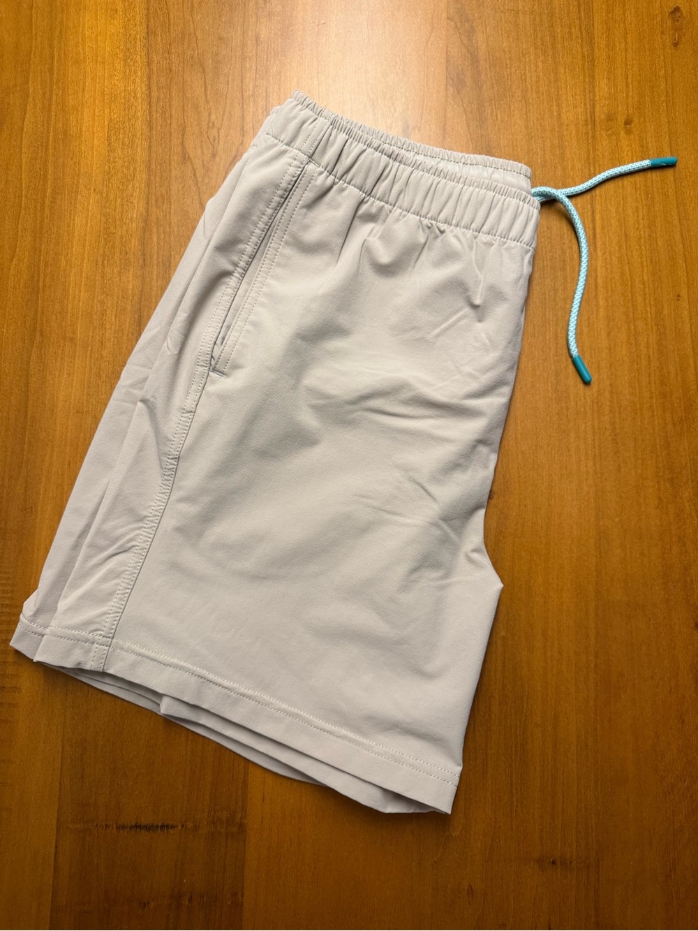 Myles Apparel Everyday Shorts 6” Khaki Men’s Medium Performance